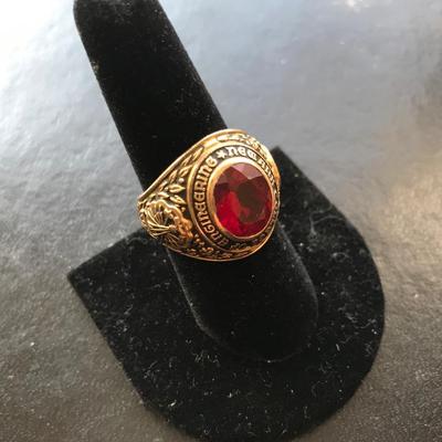 10KT GOLD RING