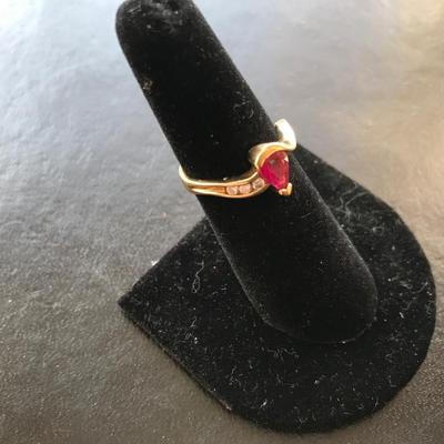 14KT GOLD RING