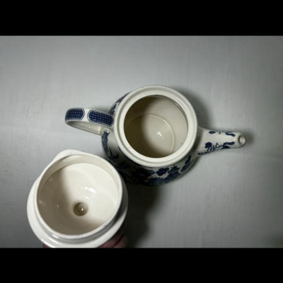 Antique Churchill Blue Willow Teapot Ceramic