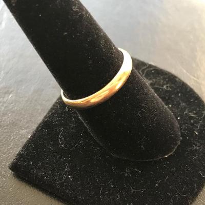 14KT GOLD RING