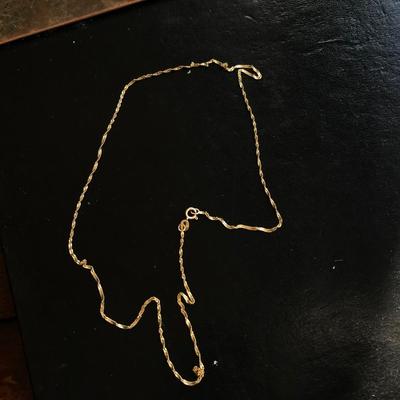14KT GOLD NECKLACE