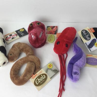 878 Giant Microbes Plush by Drew Oliver