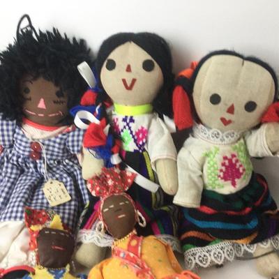 879 Vintage Ethnic Souvenir Rag Dolls