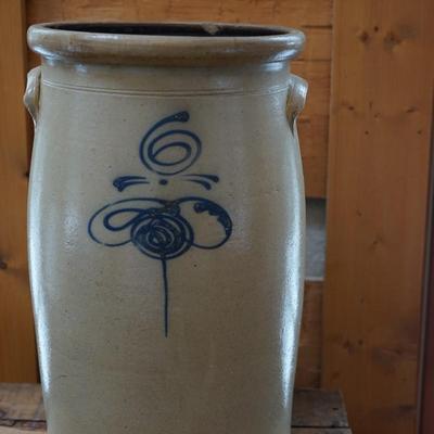 #6 Stoneware Butter Churn LAZY  EIGHT AND TARGET