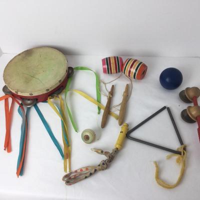 883 Vintage Martinson Express Wooden Wagon & Musical Instruments