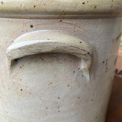 STONEWARE HANDLED CROCK INSECT COBALT BLUE DESIGN