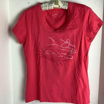 Lot 901 Lot of Ladies Short and Longsleeve Tops ( LLBean )