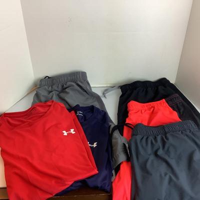 Lot 903 Under Armour Mens Shorts & Shirts
