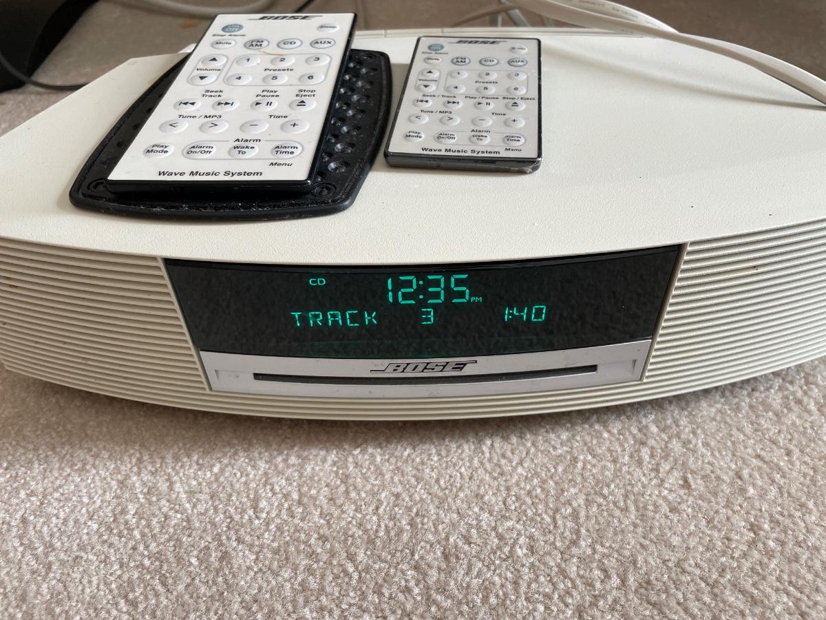 Cream Bose Wave Music System