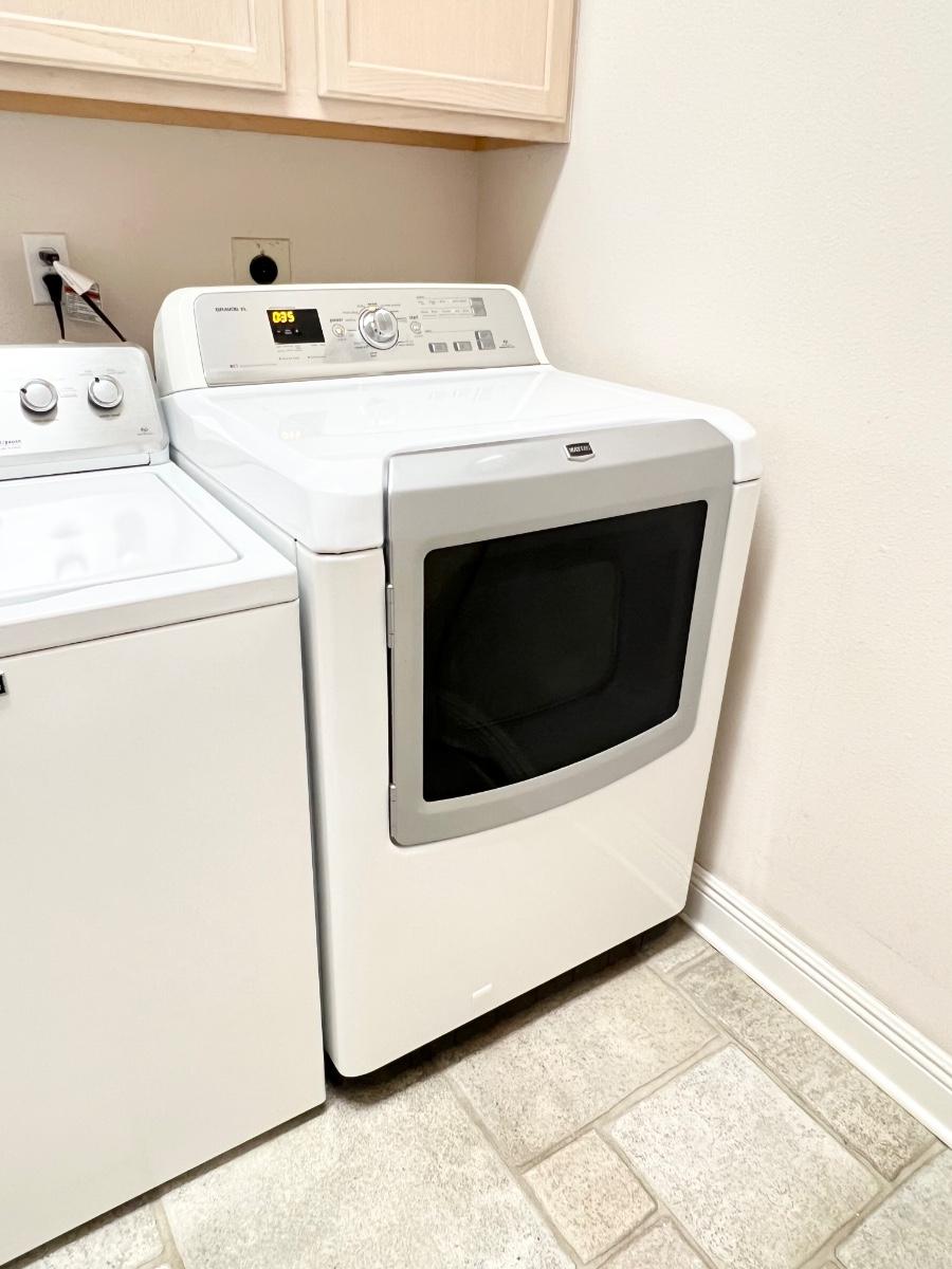 MAYTAG Bravos XL Gas Dryer Like New
