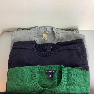 Lot 912  Lot of Mens LLBean Sweaters & Sweater Vest