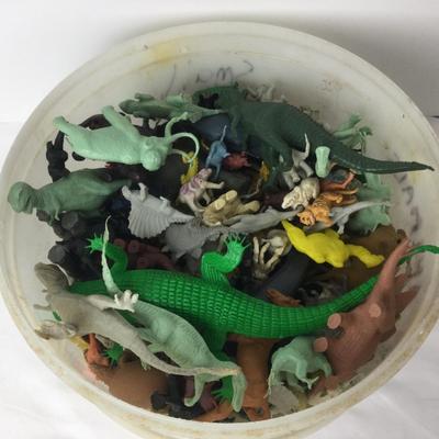 899 Large Vintage Lot of Plastic Animals and Dinosaurs