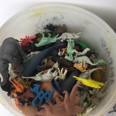 899 Large Vintage Lot of Plastic Animals and Dinosaurs