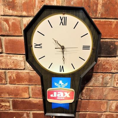 Lot #90  Light up Vintage JAX Beer light/clock