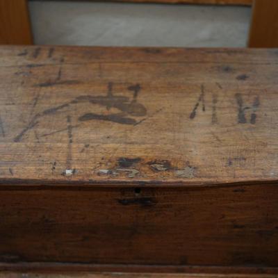 PRIMITVE BOXES TO INCLUDE ONE WITH TRAY