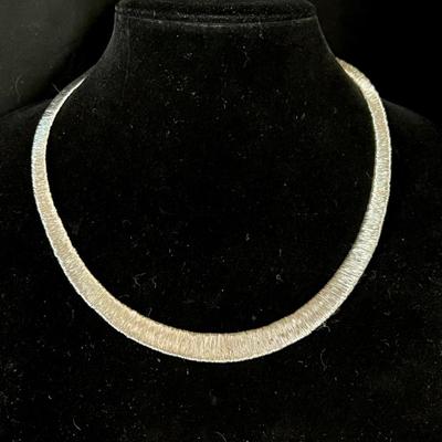 Stunning Ross Simons Sterling wrapped wire Italian necklace in presentation case