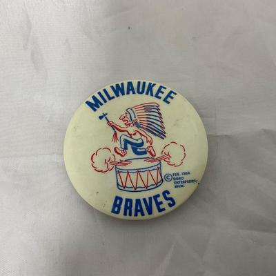 -115- SPORTS | 1954 Milwaukee Brave Button Pinback
