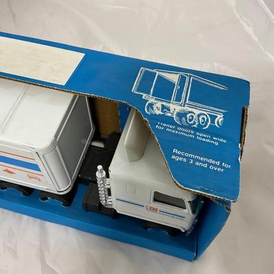 -124- VINTAGE | Ertl Our Own Hardware Semi Truck