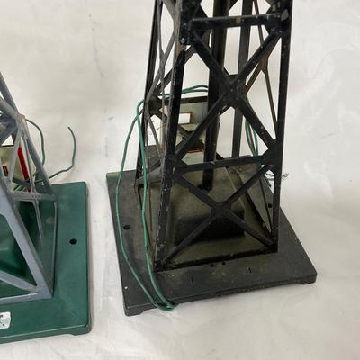 -128- VINTAGE | American Flyer Train Towers