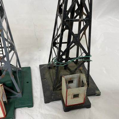 -128- VINTAGE | American Flyer Train Towers