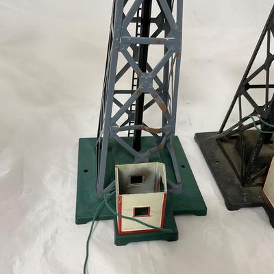 -128- VINTAGE | American Flyer Train Towers