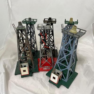 -128- VINTAGE | American Flyer Train Towers