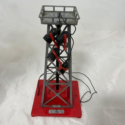 -128- VINTAGE | American Flyer Train Towers