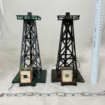 -128- VINTAGE | American Flyer Train Towers