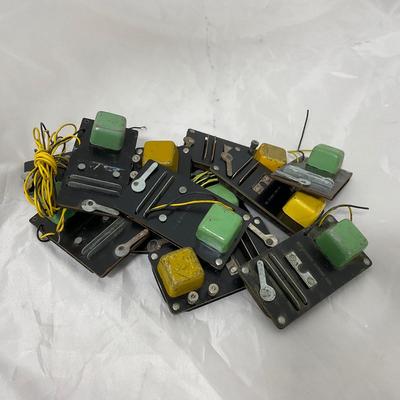 -129- VINTAGE | American Flyer Train Switches