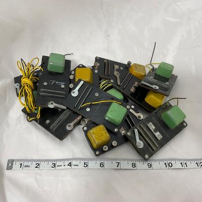 -129- VINTAGE | American Flyer Train Switches