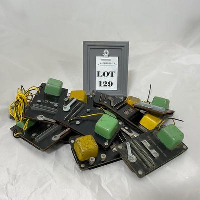 -129- VINTAGE | American Flyer Train Switches
