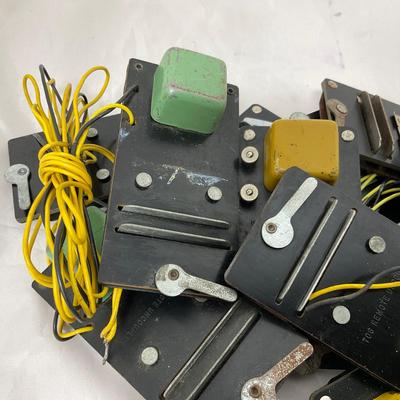 -129- VINTAGE | American Flyer Train Switches