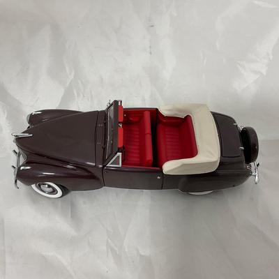 -131- VINTAGE | Franklin Mint 1941 Lincoln Continental Diecast Car