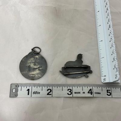 -147- MILITARY | Vintage Military / Fraternal Organizations Metals
