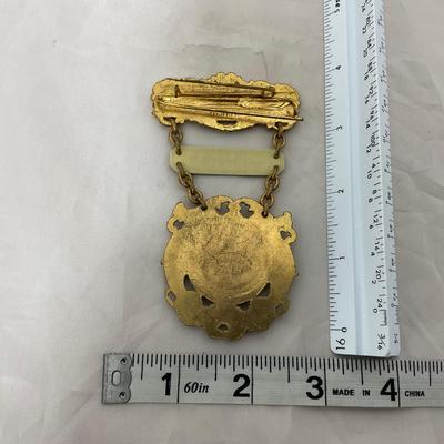 -147- MILITARY | Vintage Military / Fraternal Organizations Metals