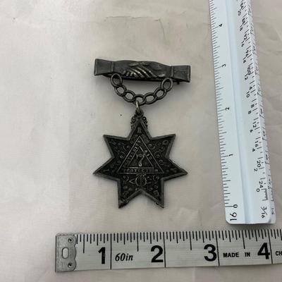 -147- MILITARY | Vintage Military / Fraternal Organizations Metals