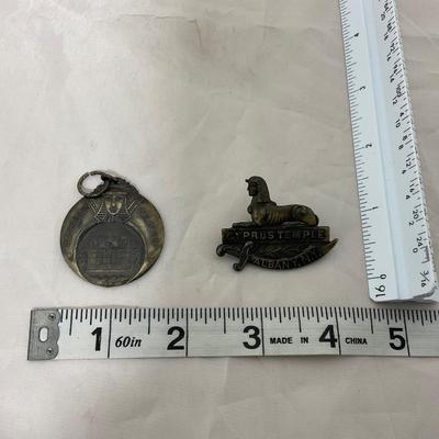 -147- MILITARY | Vintage Military / Fraternal Organizations Metals