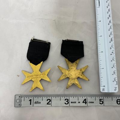 -147- MILITARY | Vintage Military / Fraternal Organizations Metals