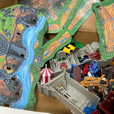 -152- COLLECTIBLE | 1990â€™s Weapons & War Game
