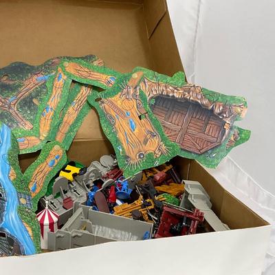 -152- COLLECTIBLE | 1990â€™s Weapons & War Game