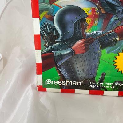 -152- COLLECTIBLE | 1990â€™s Weapons & War Game