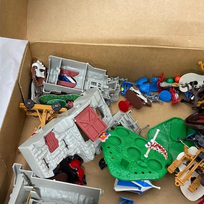 -152- COLLECTIBLE | 1990â€™s Weapons & War Game