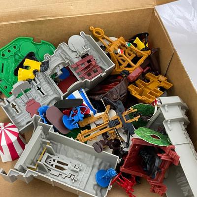 -152- COLLECTIBLE | 1990â€™s Weapons & War Game