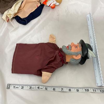 -153- VINTAGE | 1960â€™s Rubber Faced Hand Puppets