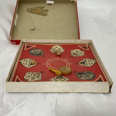 -154- COLLECTIBLE | Early 1900â€™s Chuckles Game