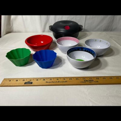 Assorted Bowls - 8 Piece Lot