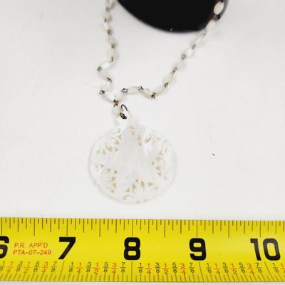 MADE IN JERUSALEM MOTHER OF PEARL STAR NECKLACE