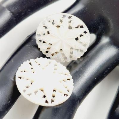 MADE IN JERUSALEM STAR OF DAVID CLIP ON MOTHER OF PEARL EARRINGS