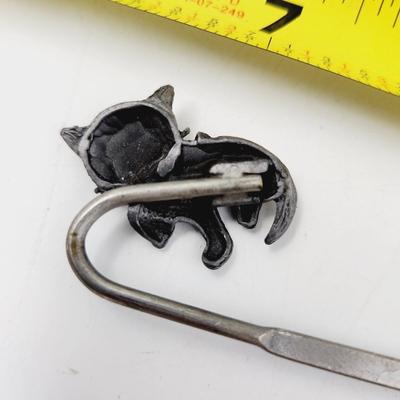 CUTE PEWTER CAT BOOK MARK