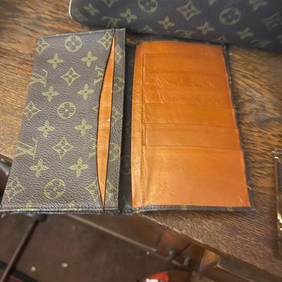 Faux Louis Vuitton 4pc Set